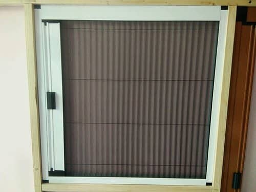 Folding Zig Zag Net ideal for doors and windows 1