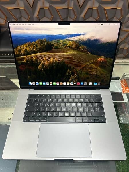 MacBook Pro M1 Max 16” 0