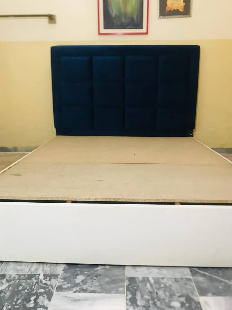 Bed For sale 0
