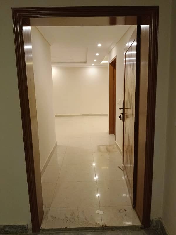 Exclusive 3-Bedroom Ground Floor Apartment For Sale In Rehman Garden, Near DHA Phase 2, Bhatta Chowk 4