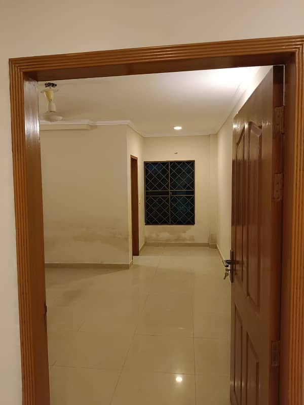 Exclusive 3-Bedroom Ground Floor Apartment For Sale In Rehman Garden, Near DHA Phase 2, Bhatta Chowk 6