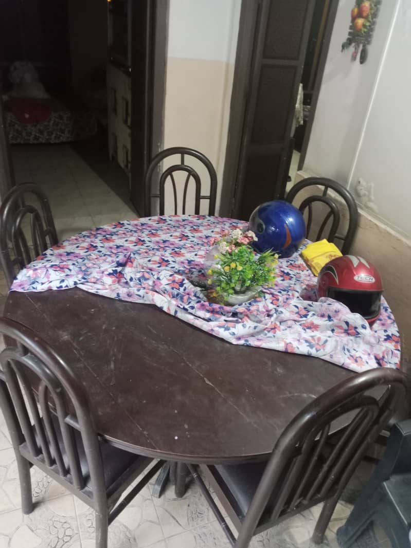 dining table with 6 chairs 4
