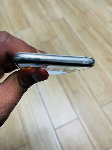 Iphone XS factory unlock non pta 5