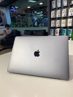 MacBook Pro 2016 16GB/1TB Core i5