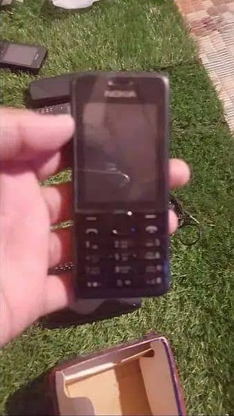 Nokia Asha 301 0