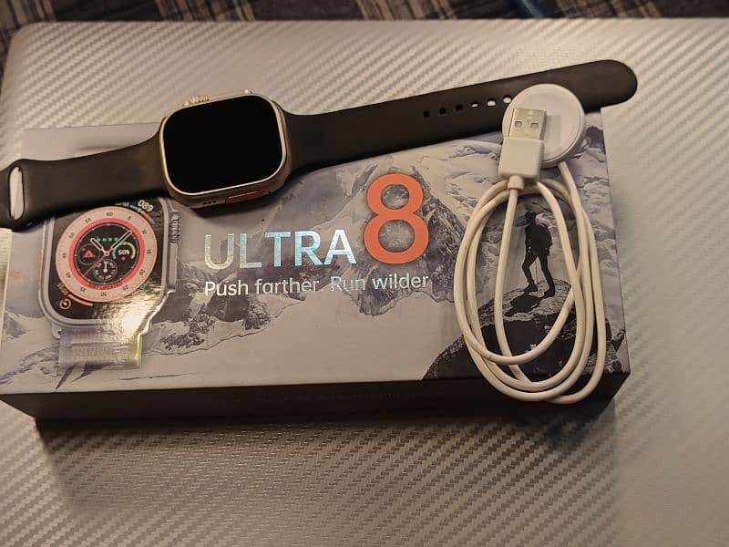 Ultra 8 Smart Watch 10/10 condition and All Futures Working 1