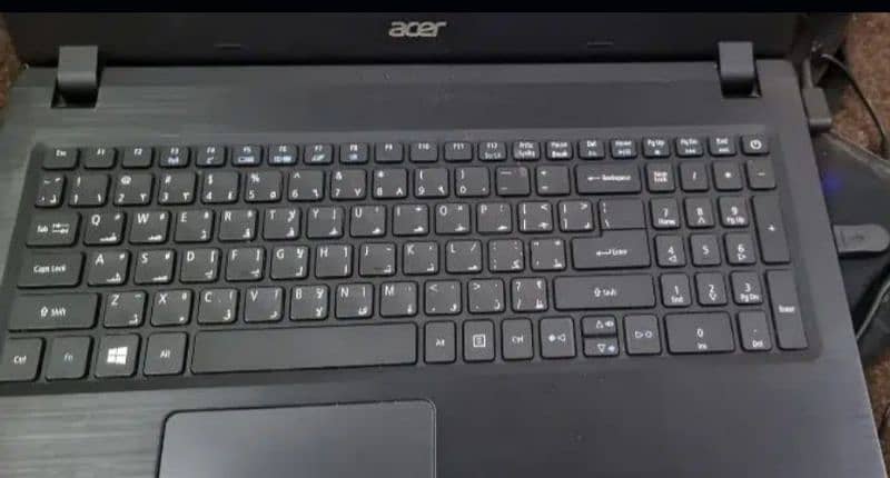 Acer laptop Aspire A315-51 Model very good condition no open no repair 2