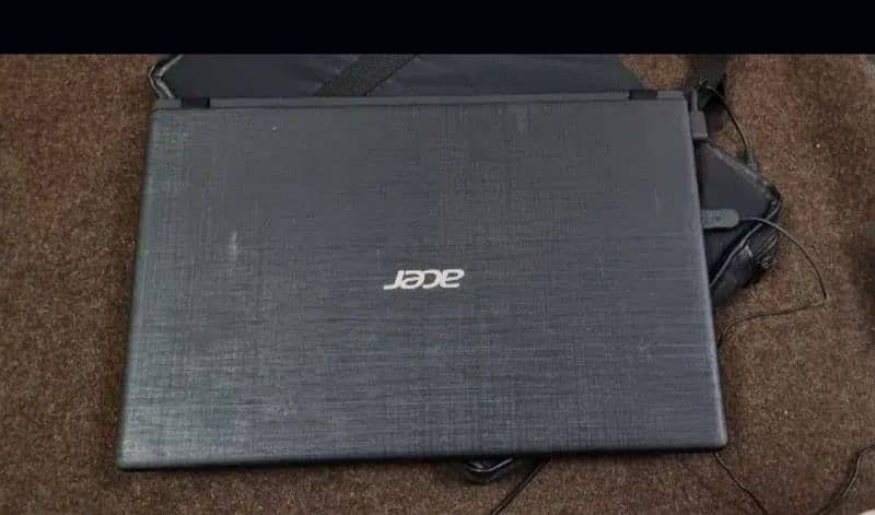 Acer laptop Aspire A315-51 Model very good condition no open no repair 3