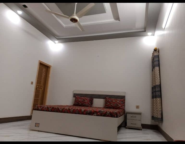 Gulshan E Iqbal Guest House 8