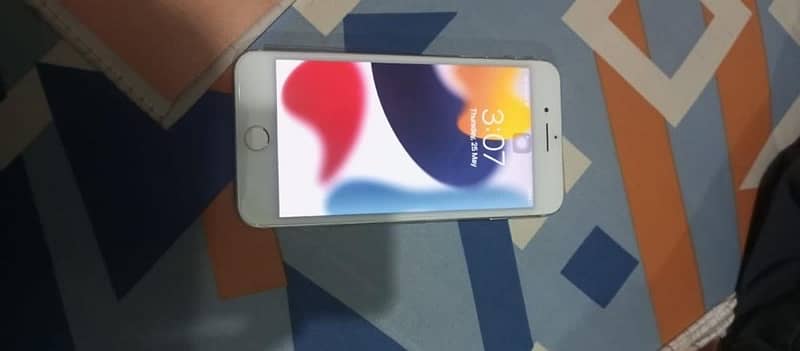 iPhone 7 Plus bypas 128 gb 6
