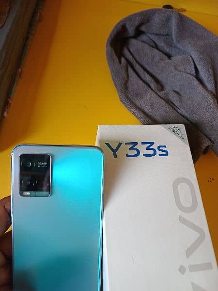 vivo y 33s 8gb128 box with charger 6