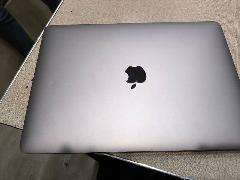 Apple MacBook Pro retina display M1 chip 16gb 256 10 by 10 condition 5