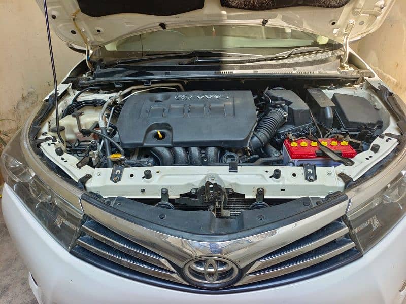 Toyota Corolla altis grande 2015 antique pece 19