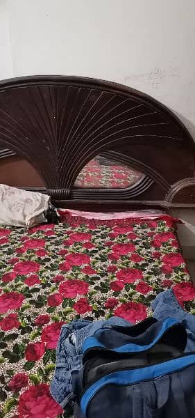two king size beds a dressing table for sale 7