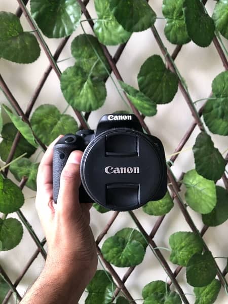 Canon 700d with 18-5mm lens 1