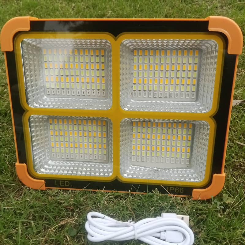 Solar LED light very powerful big in size 9