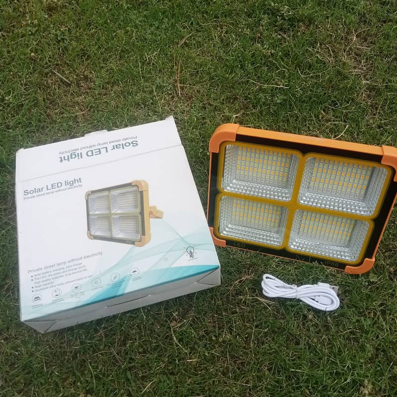 Solar LED light very powerful big in size 12