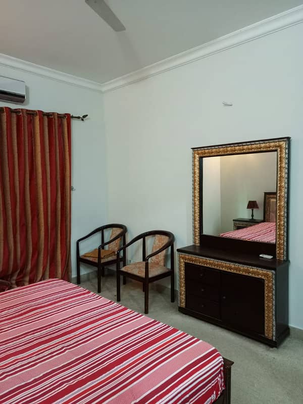 2 Bedroom Fully Furnished F-11 Markaz For Rent 5