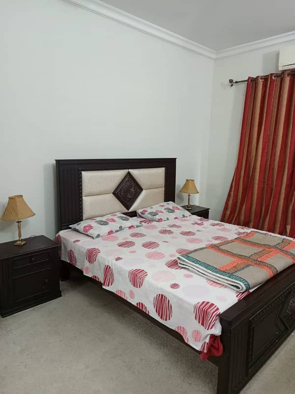 2 Bedroom Fully Furnished F-11 Markaz For Rent 6