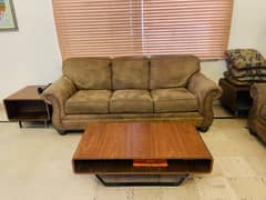 6 seat sofa set like a brand new with centre table and 2 side table
