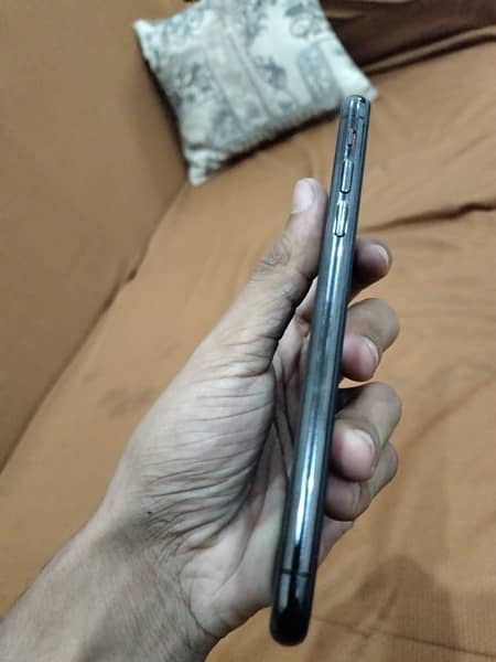 Iphone x 64 Gb/ Non Pta 4