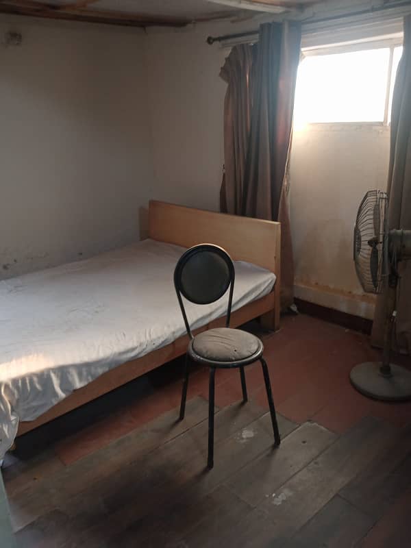 Main Cantt Beautiful Location second floor bedroom available for rent 0