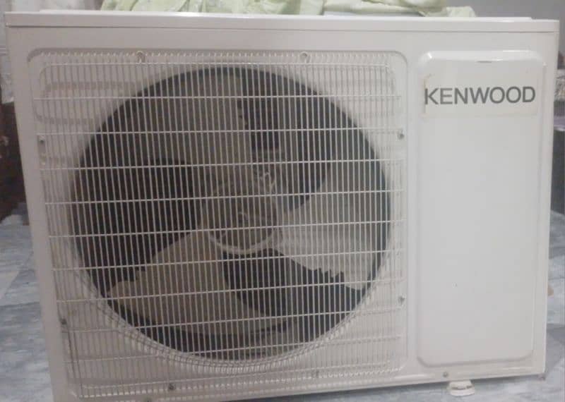 Kendwood 1.5 DC Inverter,Only 3 months used,A+condition 6
