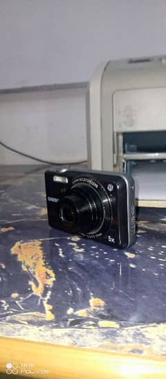 beautiful camera condition 10/10 video camera