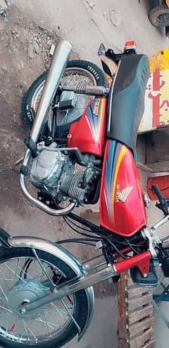 Honda 125 2011 model