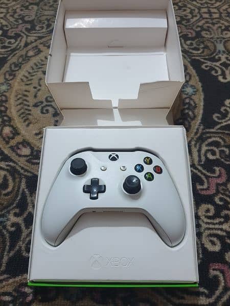 xbox One S controller 1