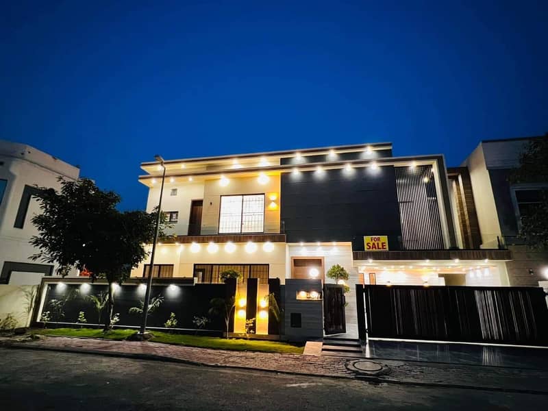 17 Marla Ultra Classic House For Sale Bahria Town Lahore 0