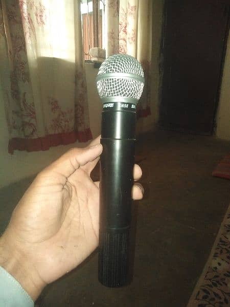 wireless microphone system 4