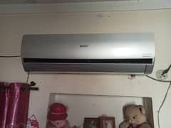 DC INVERTER ORIENT 1/5 TON(Heat and cool)