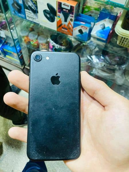 iPhone 7 pta approved 128gb 3