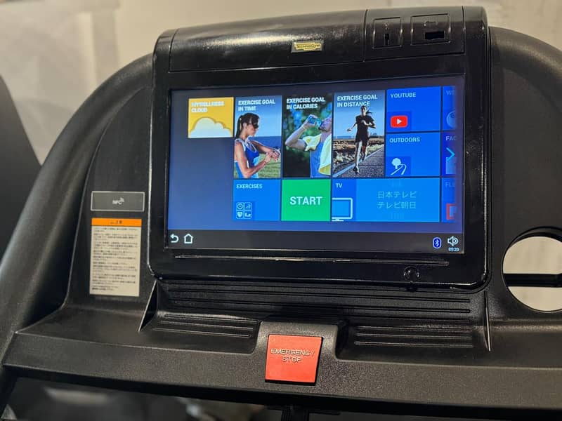 technogym treadmill / All brands gym available on Z fitness 3
