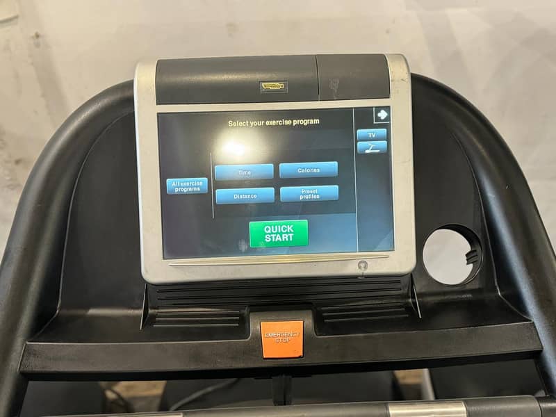 technogym treadmill / All brands gym available on Z fitness 6