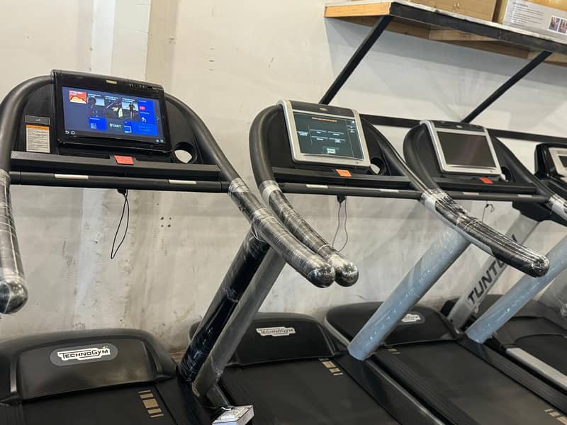 technogym treadmill / All brands gym available on Z fitness 9