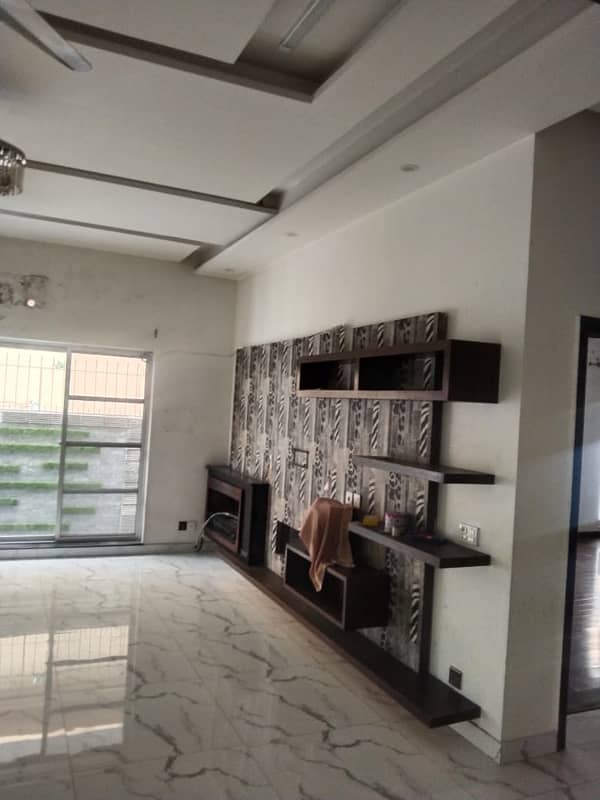 1 Kanal House Slightly Used For Rent in DHA Phase 5 Near Penta Square Prime Location 9