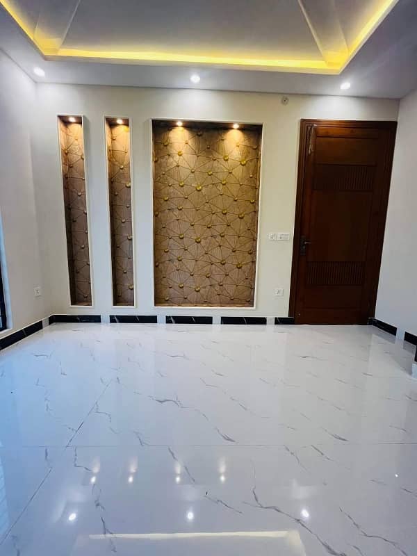 10MARAL NEW HOUSE FOR SALE IDEAL LOCATION 23