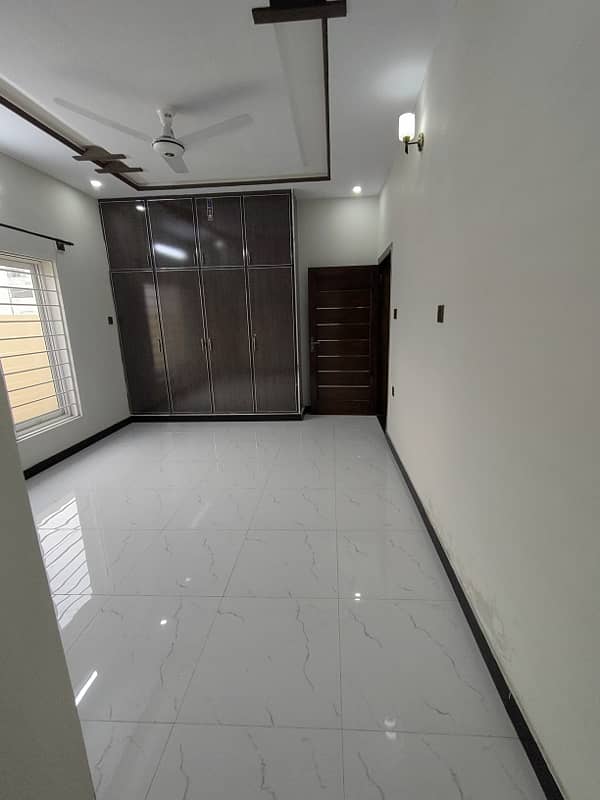 8 mrle brand new house for sale Faisal town A block 4