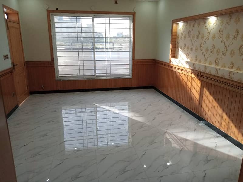 8 mrle house available for rent faisal town 11