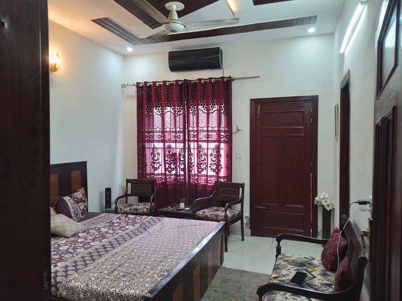 5 mrle house available for rent faisal town 8