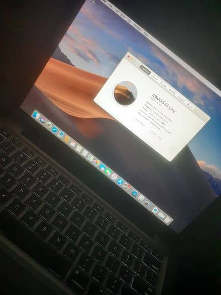 Macbook pro 2011 1