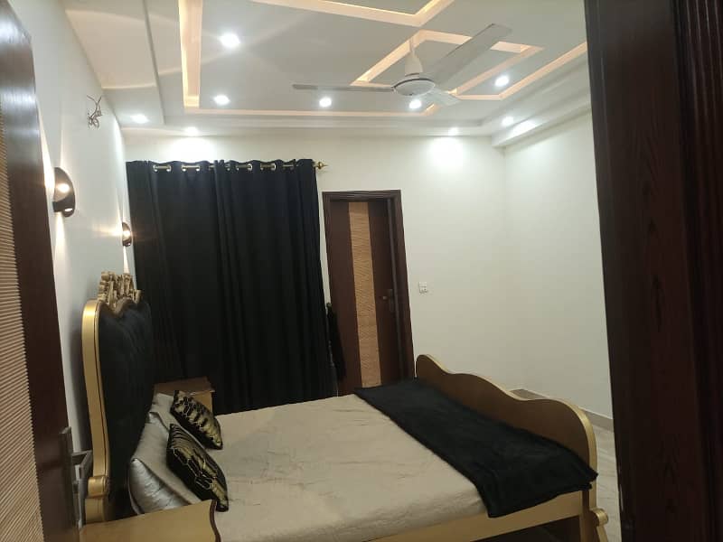 2 bed furnished flat. Available for rent faisal town 5