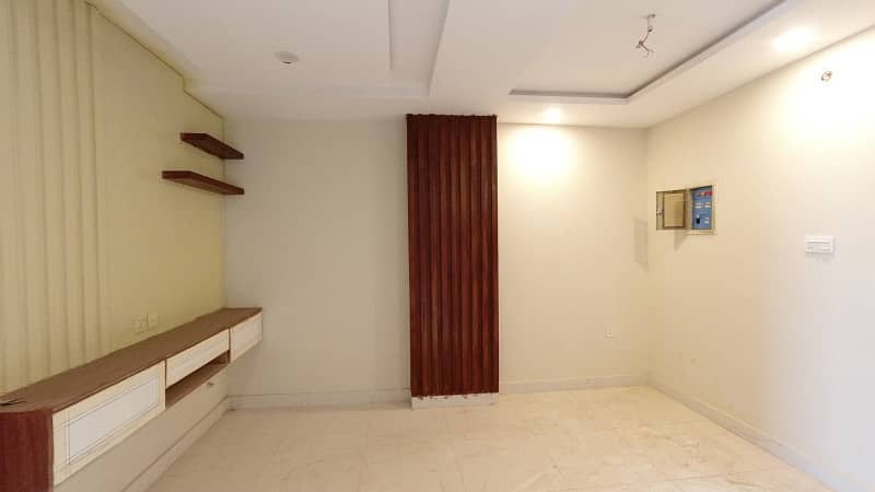 2 bed flat for sale Faisal town and rent 11