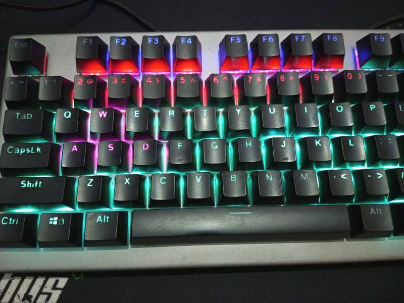 Mechanical Keyboard - CherryMX Blue Switches - Almost New 2