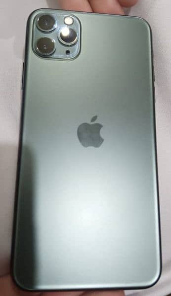 Iphone 11 Pro Max 64GB  Water Pack 3