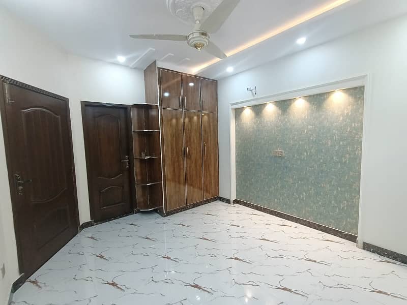 10 MARLA LUZURY BRAND NEW HOUSE AVAILABLE FOR SALE PRIME LOCATION OVERSEAS B EXTINIOSN BAHRIA TOWN LAHORE 15