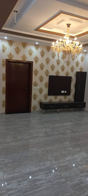 10 MARLA LUZURY BRAND NEW HOUSE AVAILABLE FOR SALE PRIME LOCATION OVERSEAS B EXTINIOSN BAHRIA TOWN LAHORE 21
