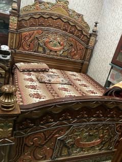 Big heavy wooden Bedset